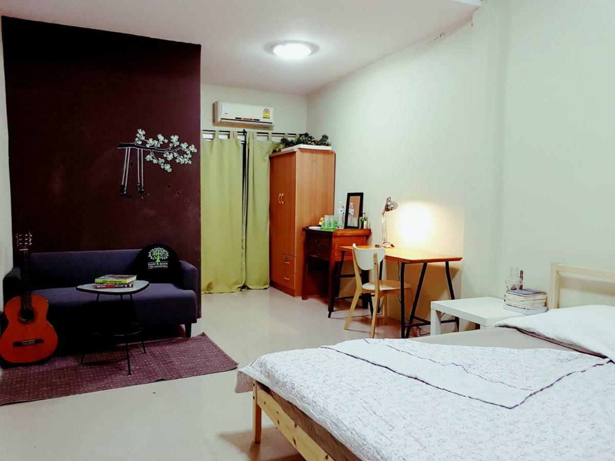 Nbh.@ Prannok Apartment Bangkok Luaran gambar
